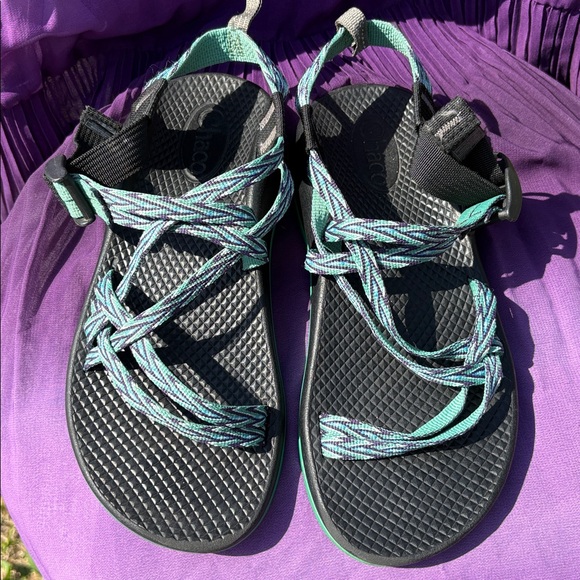 Chaco kids Black Footbed Sandals with Mint and Lavender Straps - Picture 3 of 8